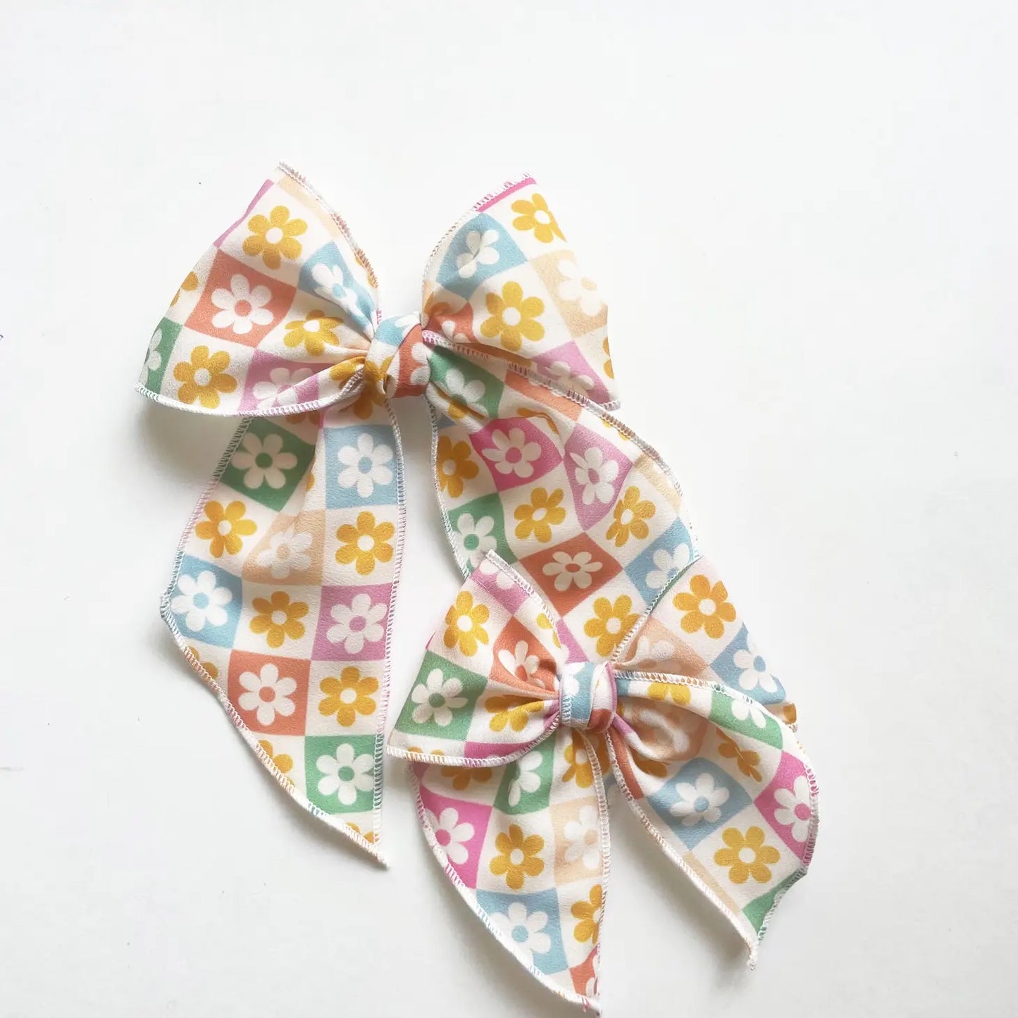 Checkered Daisy Bow