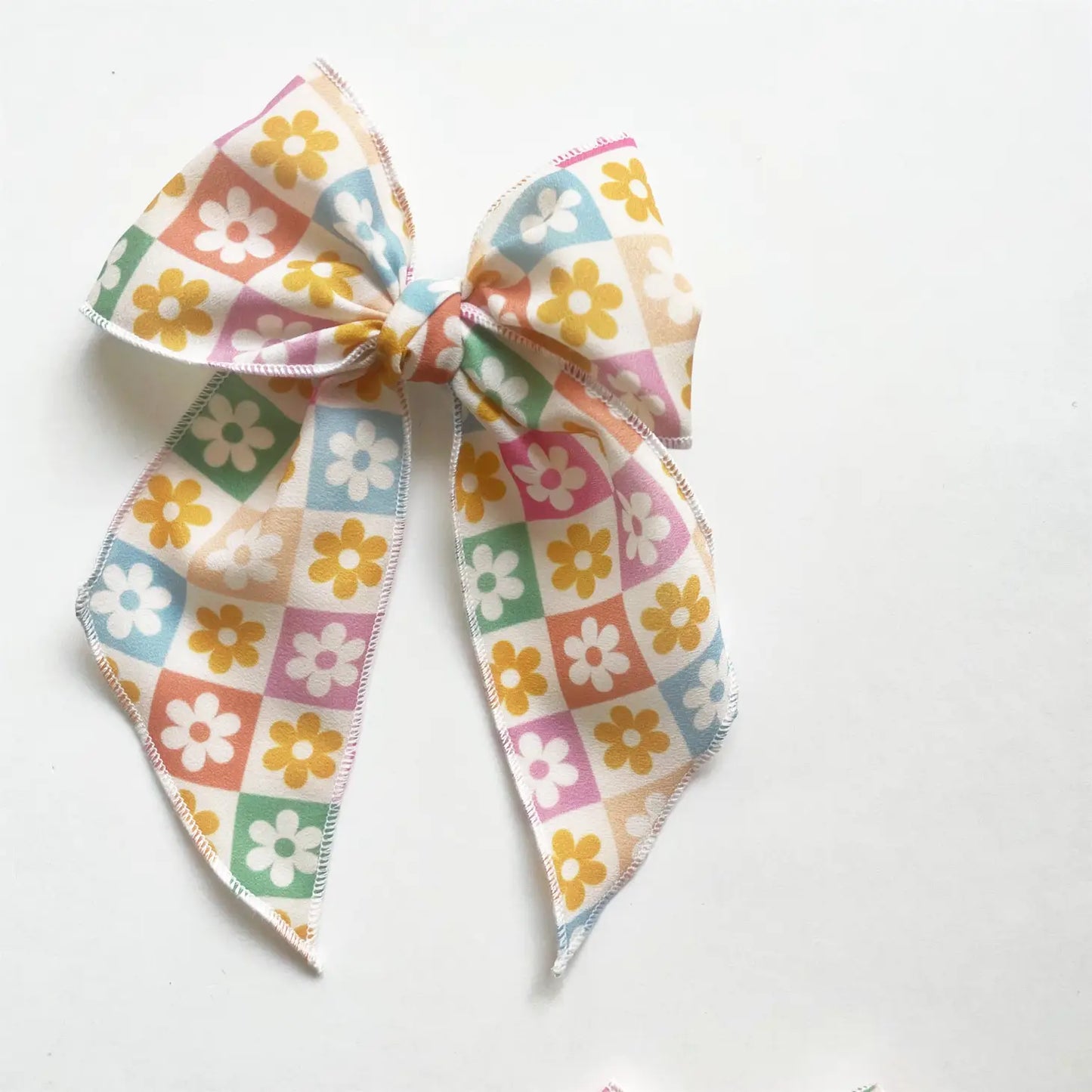 Checkered Daisy Bow